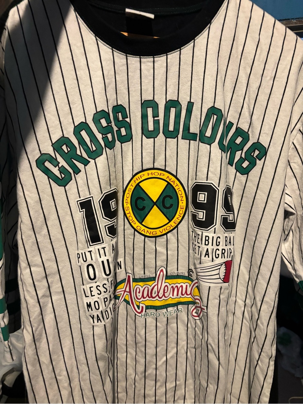 Baseball cross colours